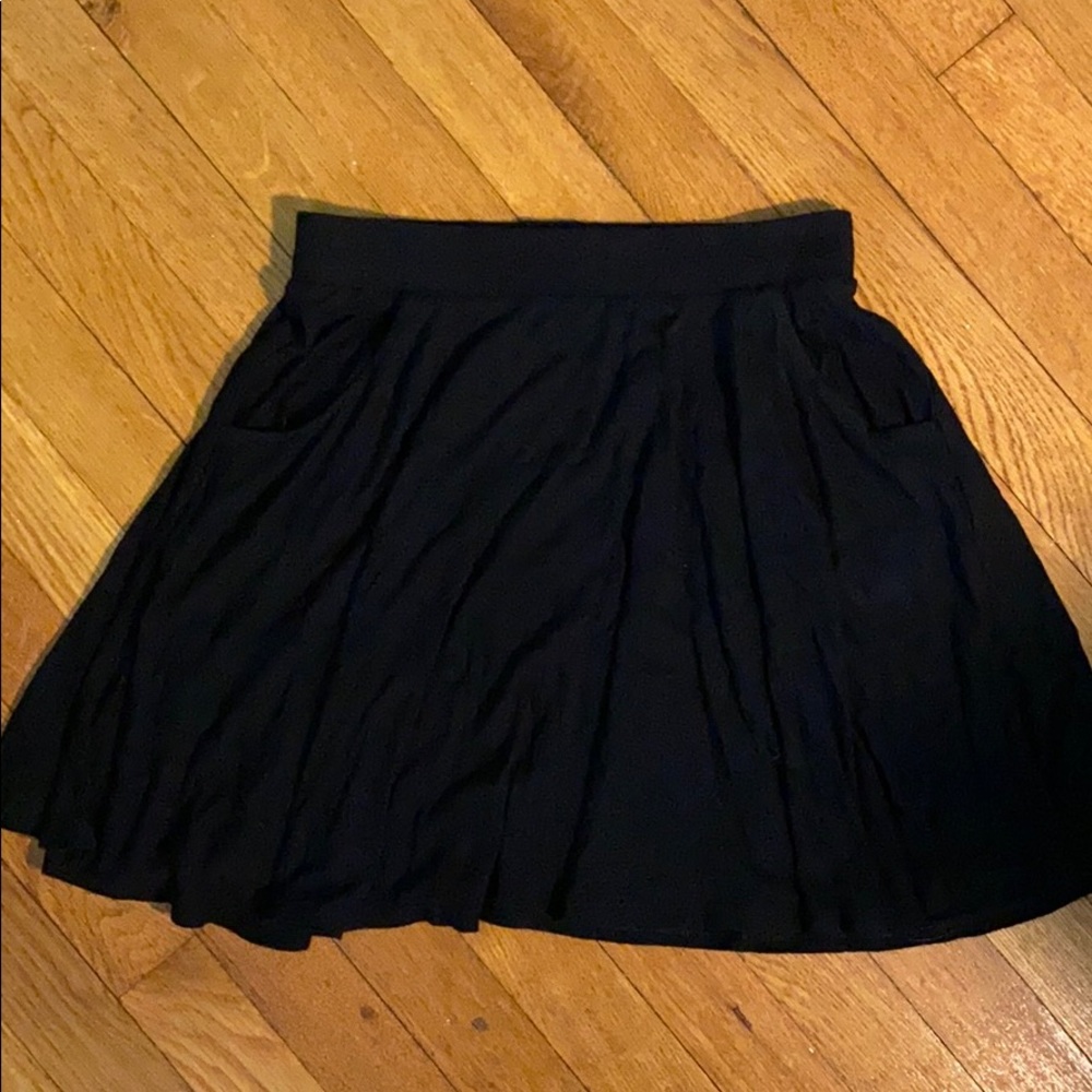 Skater skirt with pockets